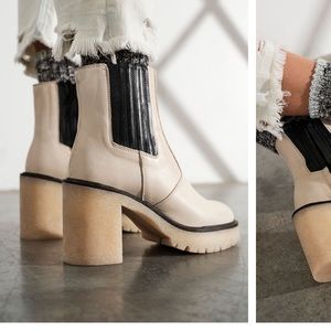 James Chelsea Boots - size 9 / 39 Free People